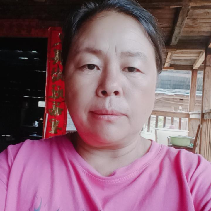 罗芝