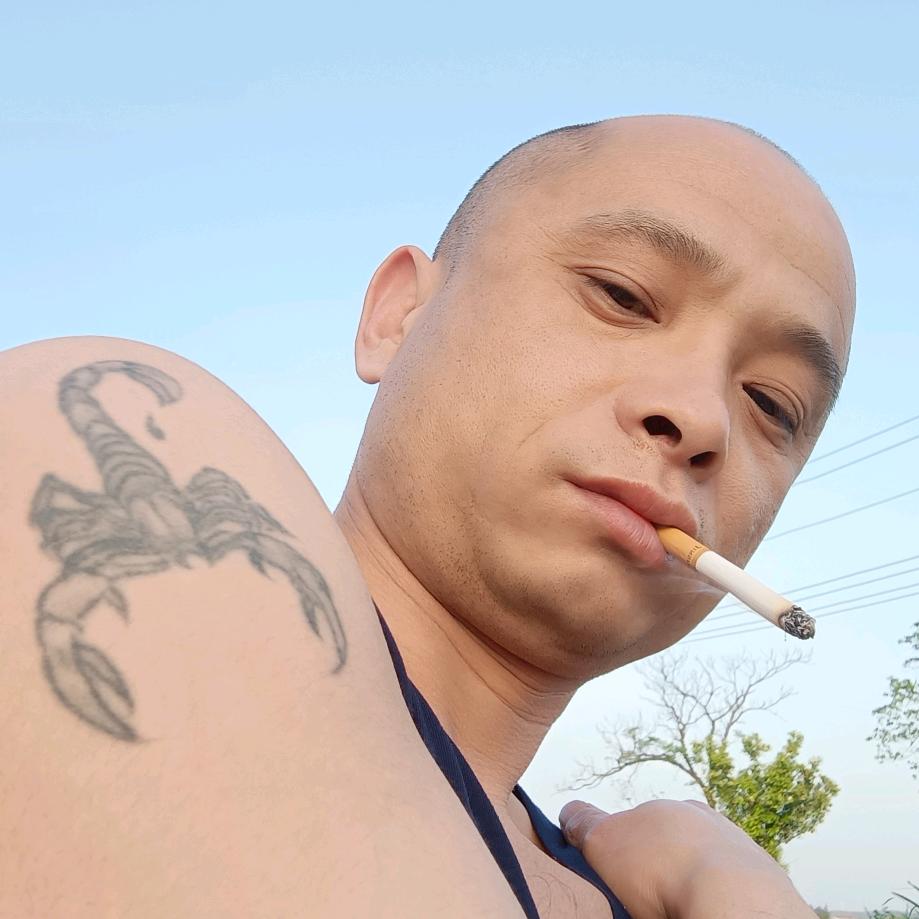 华哥(承蒙厚爱)
