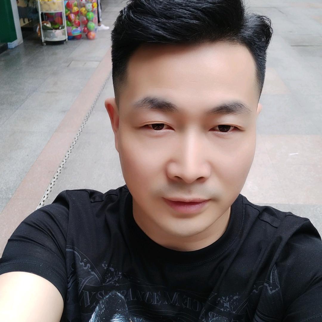 吉首爱她新品服饰甄选阁