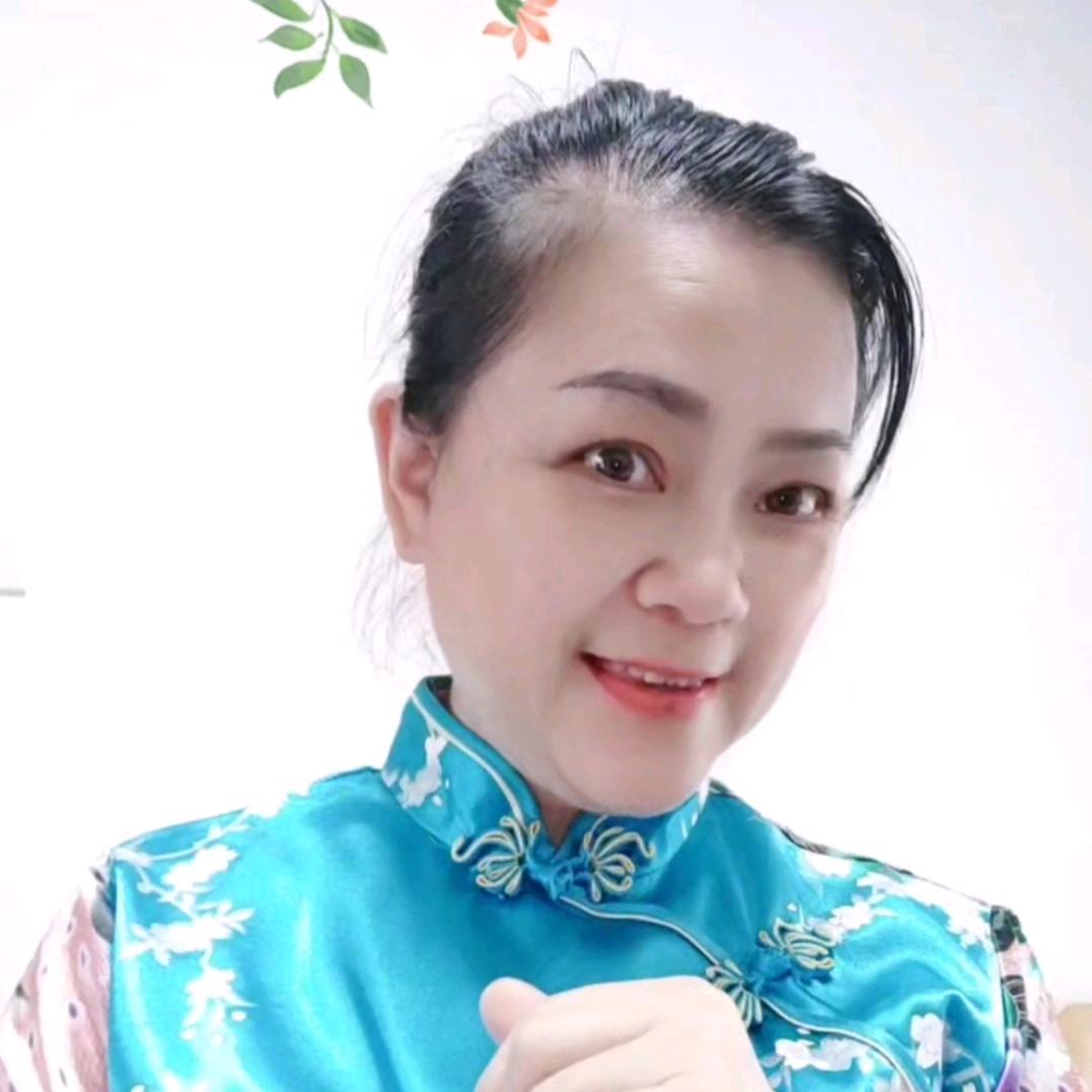 丫丫。