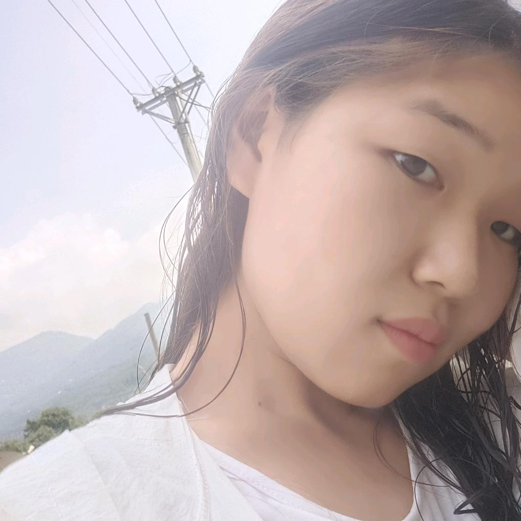 开心的小妹