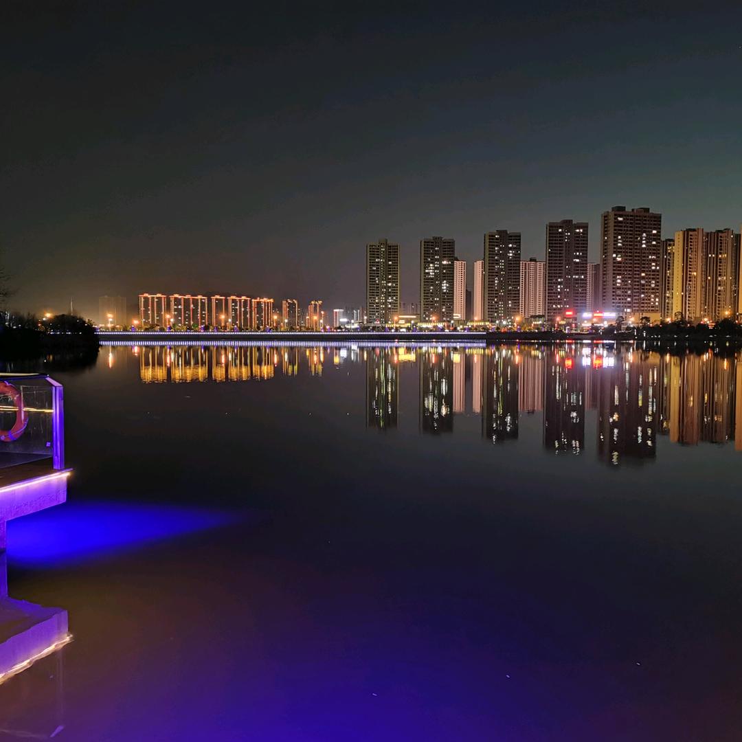 海阔凭鱼跃