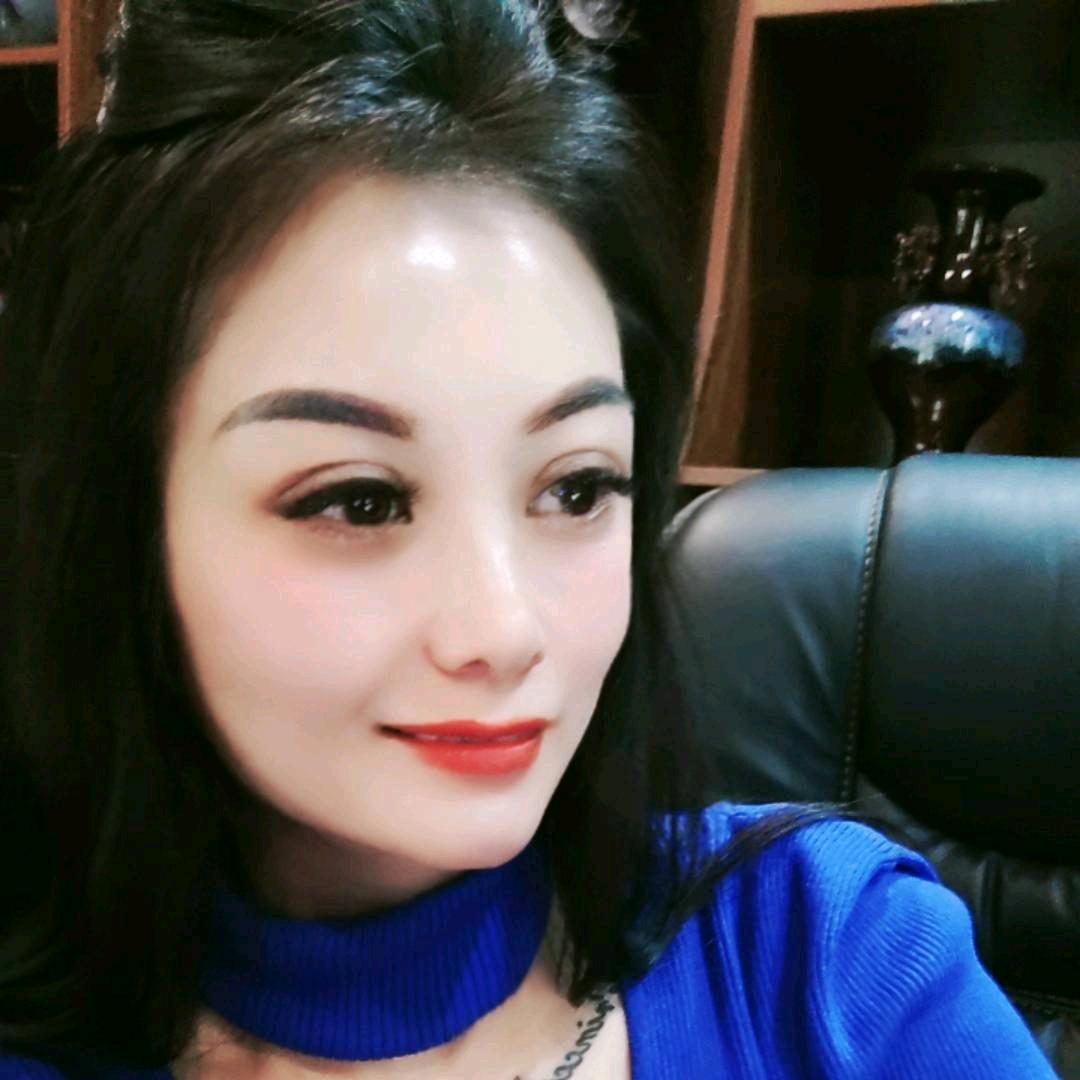 女特务
