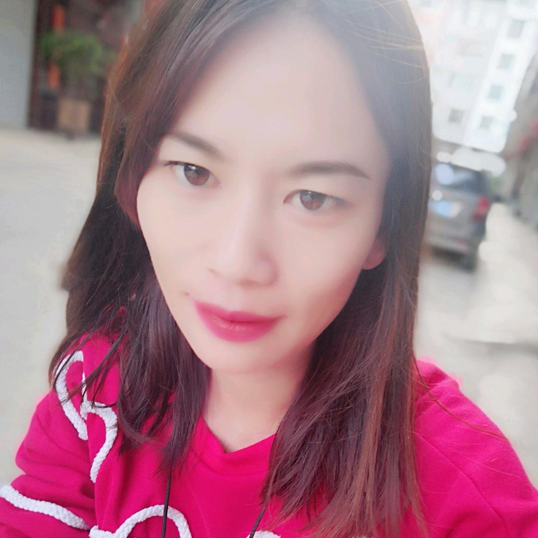 龙欢酒业张华艳