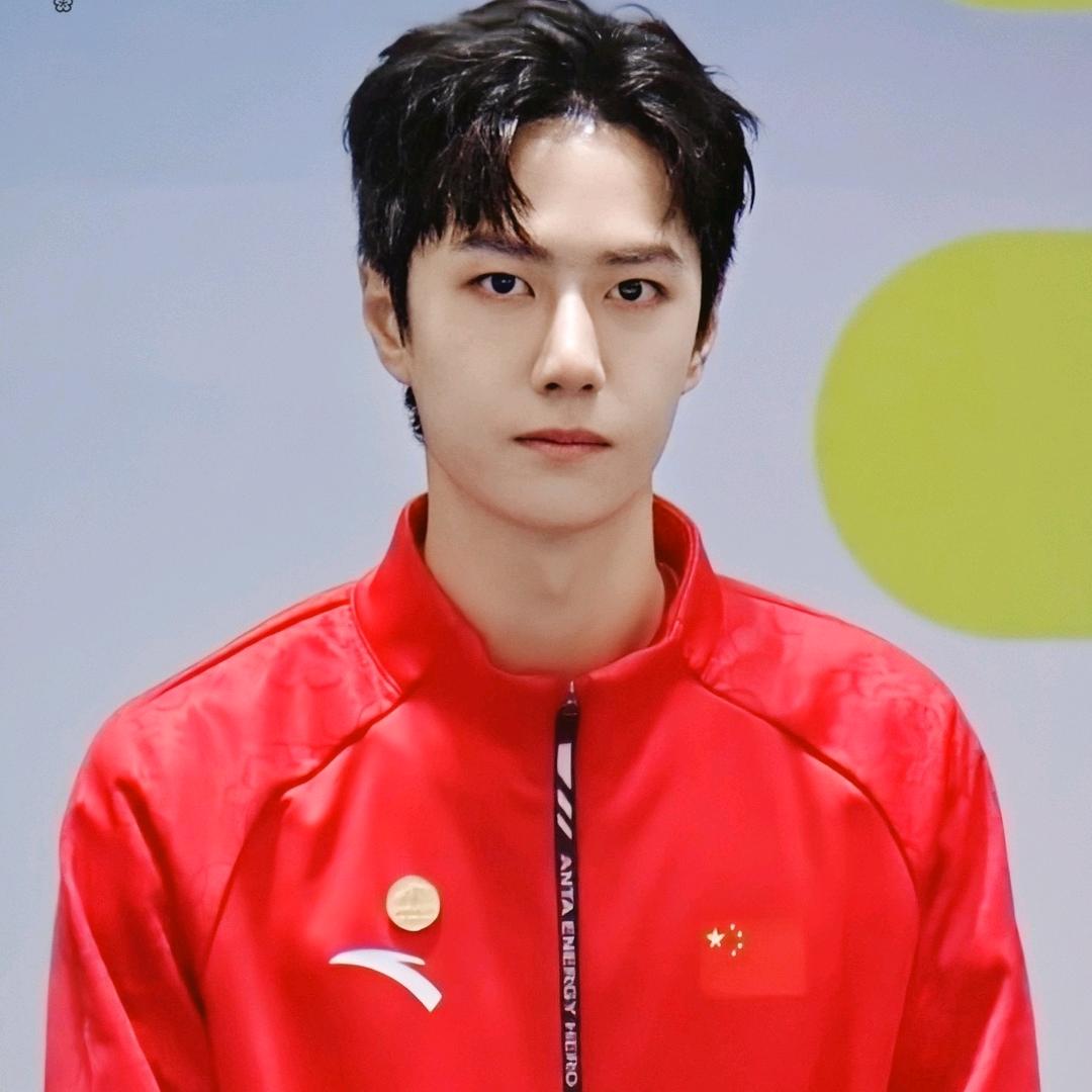 王耶啵 滑出精神风貌