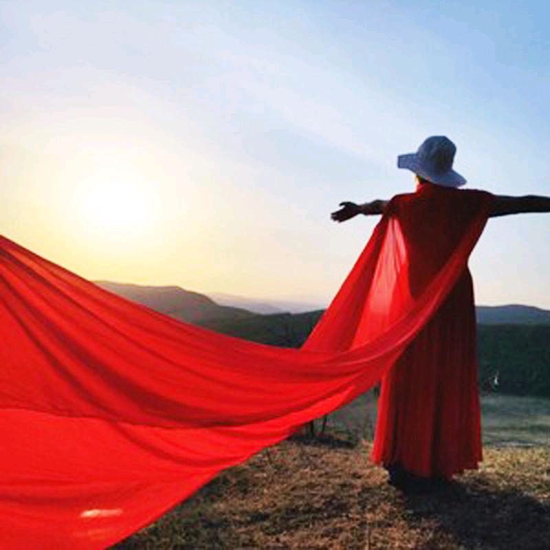 颜途纳云服饰配件专卖店