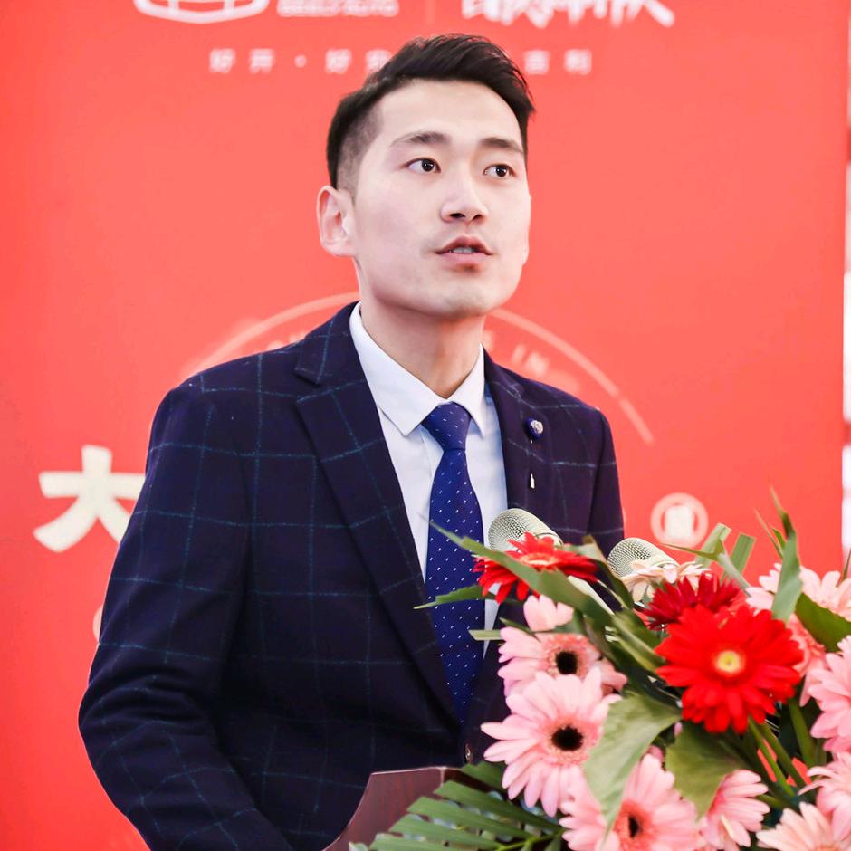 卖吉利的路老板