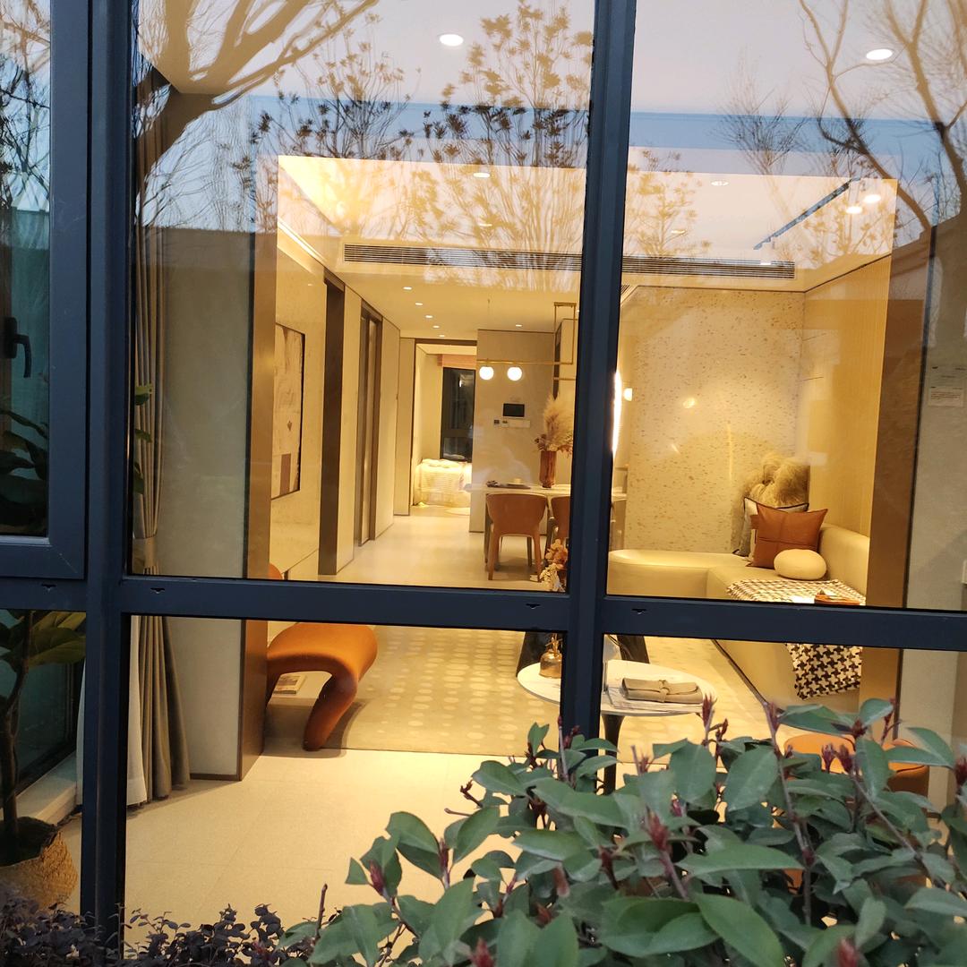 在墙角的猫ﻬˑ