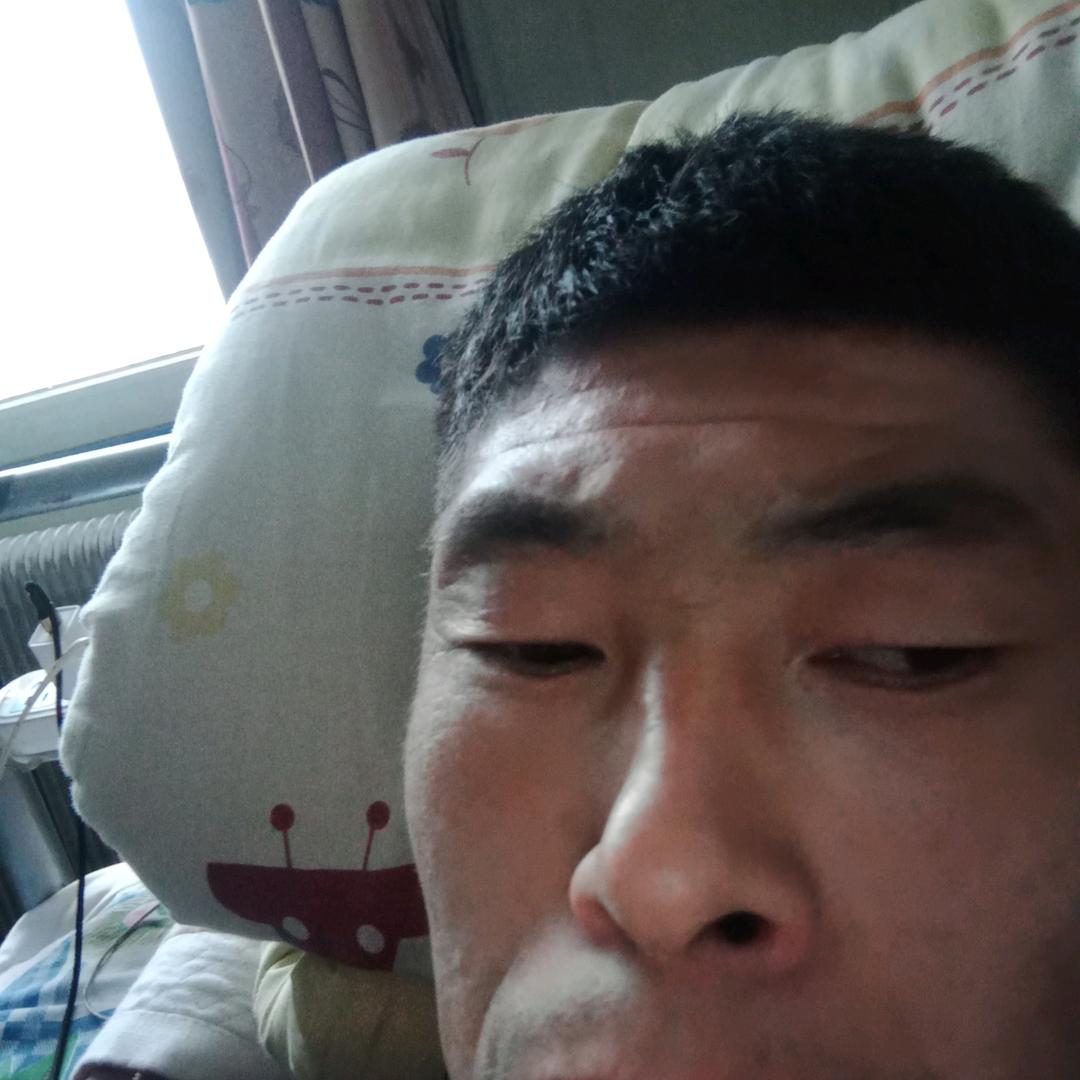 张齐_