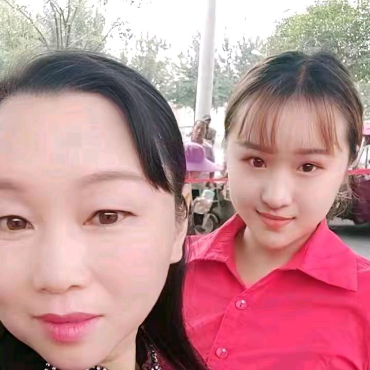 小米和妈妈爱唱戏