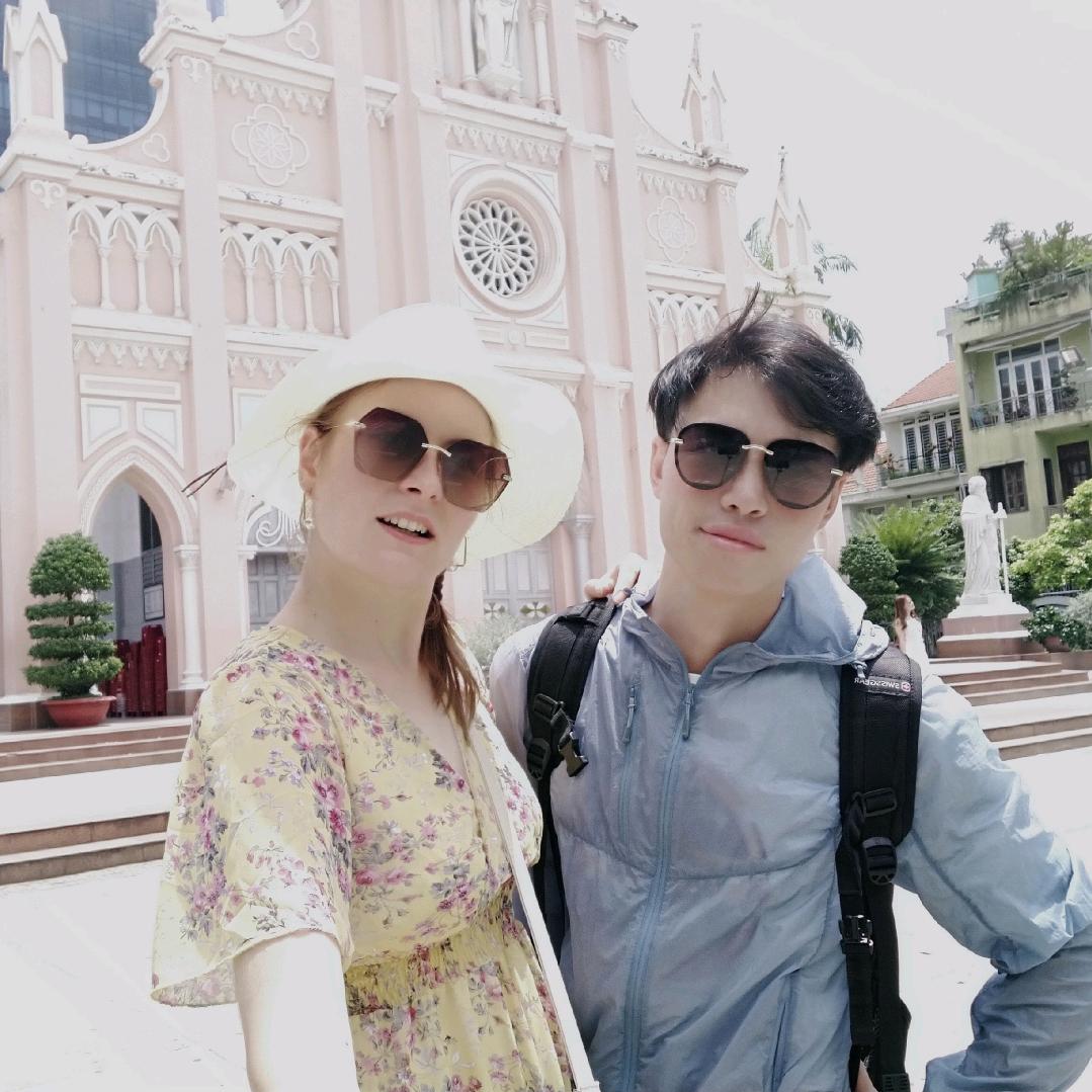 娜斯佳和小杨@抖音