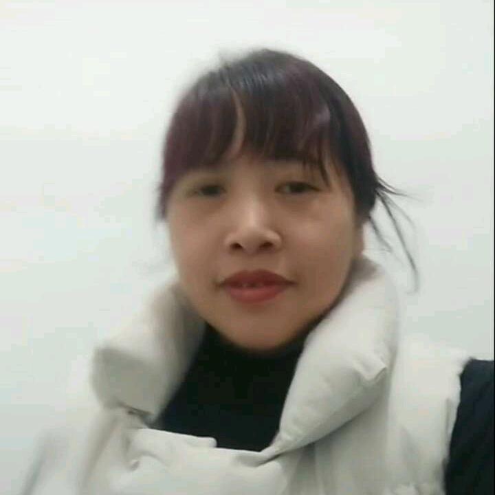 茅台酱香白酒妹