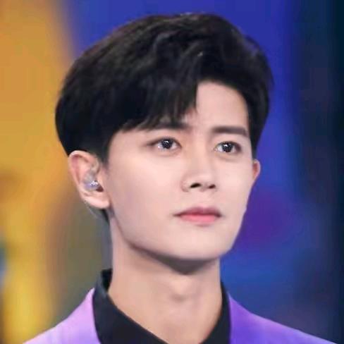 嘉人✨