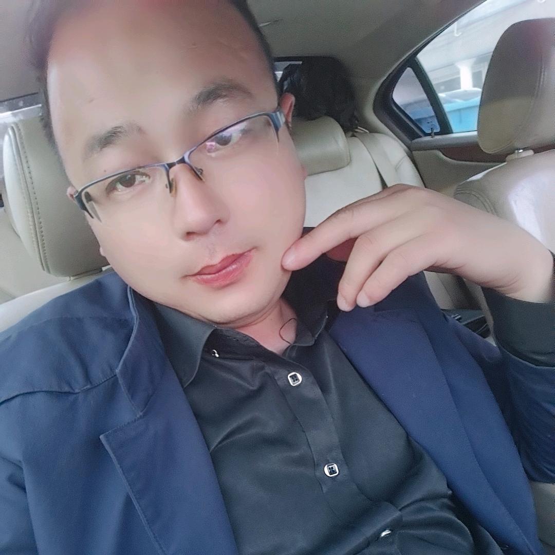 A卜小白_