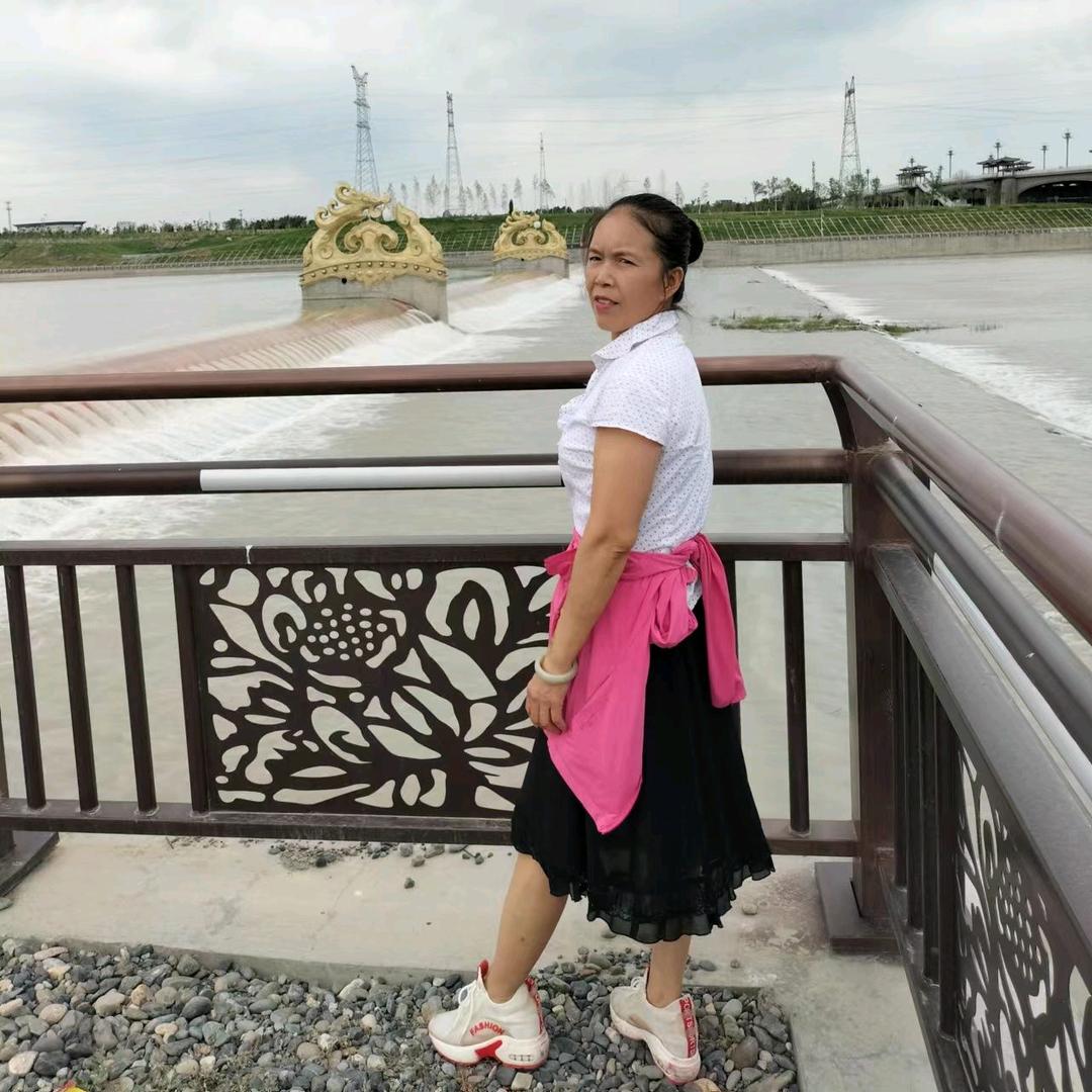 白云飘飘