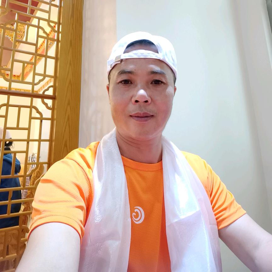 徐勇~追光者