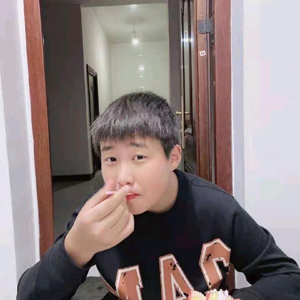 杨霞
