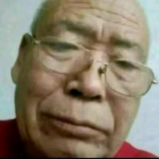 爱跳广场舞的大爷
