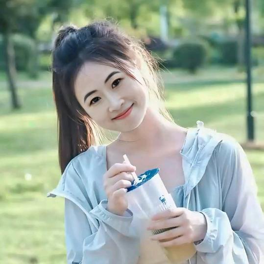 白雪皑皑