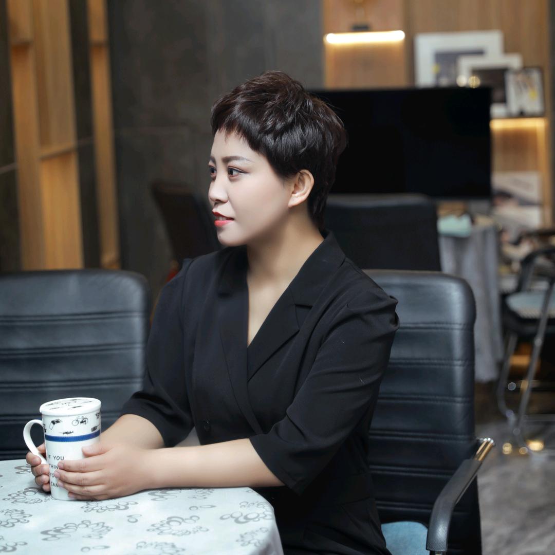 调兵山欧拉波姐婚礼婚纱