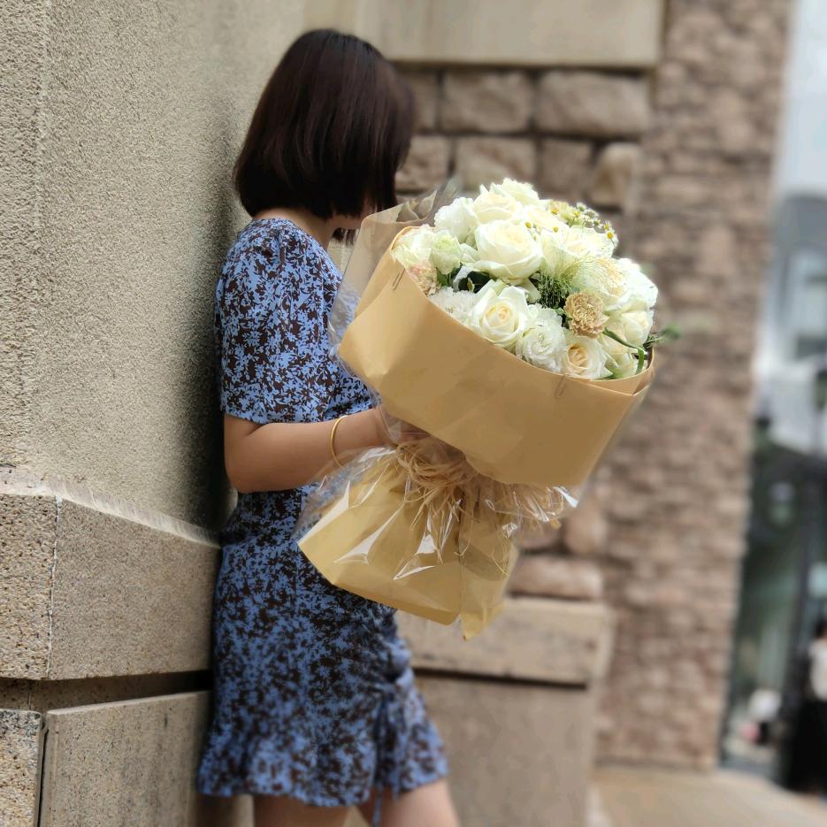 封丘县芊禾花艺刘姐