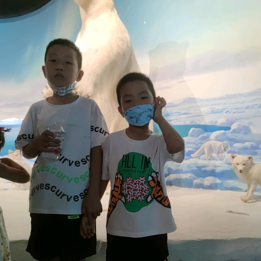 两枚王同学的奶奶