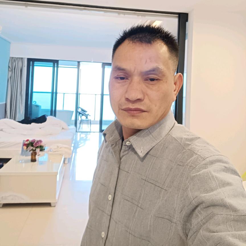 万秦