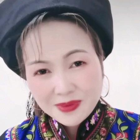 姐心烦布依服装店