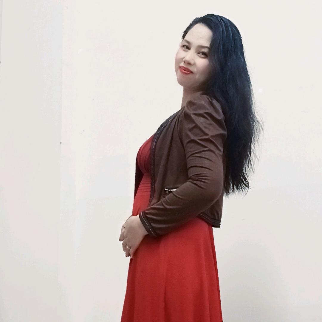 微笑姐18：15开播