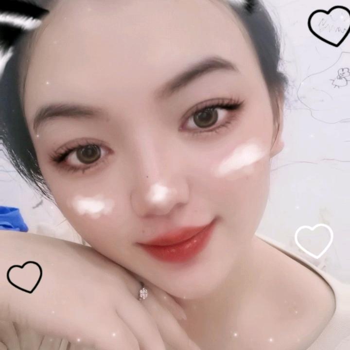V   微微 💞
