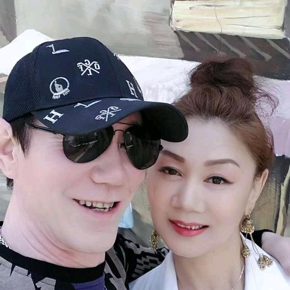 爱石玫瑰 工作室