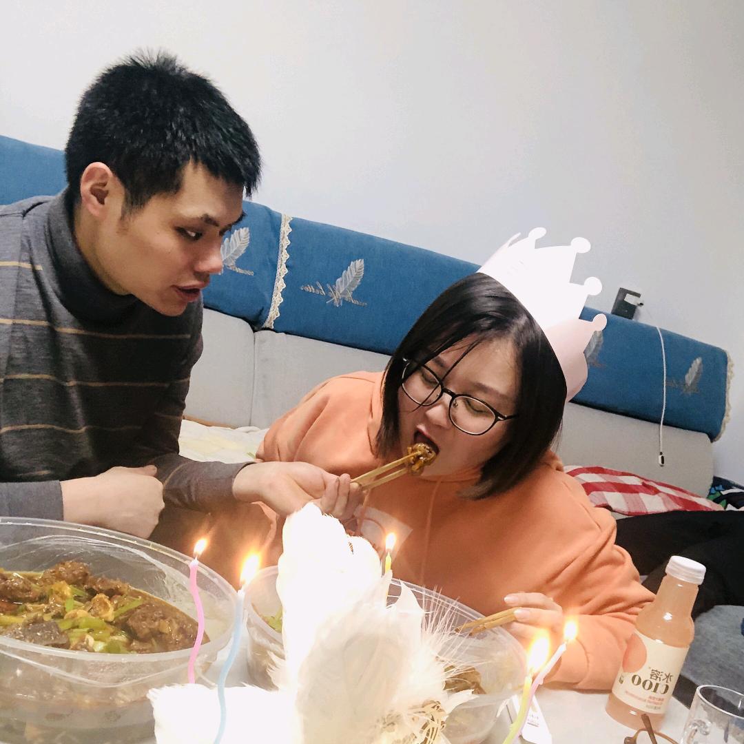 毛毛姐娜娜