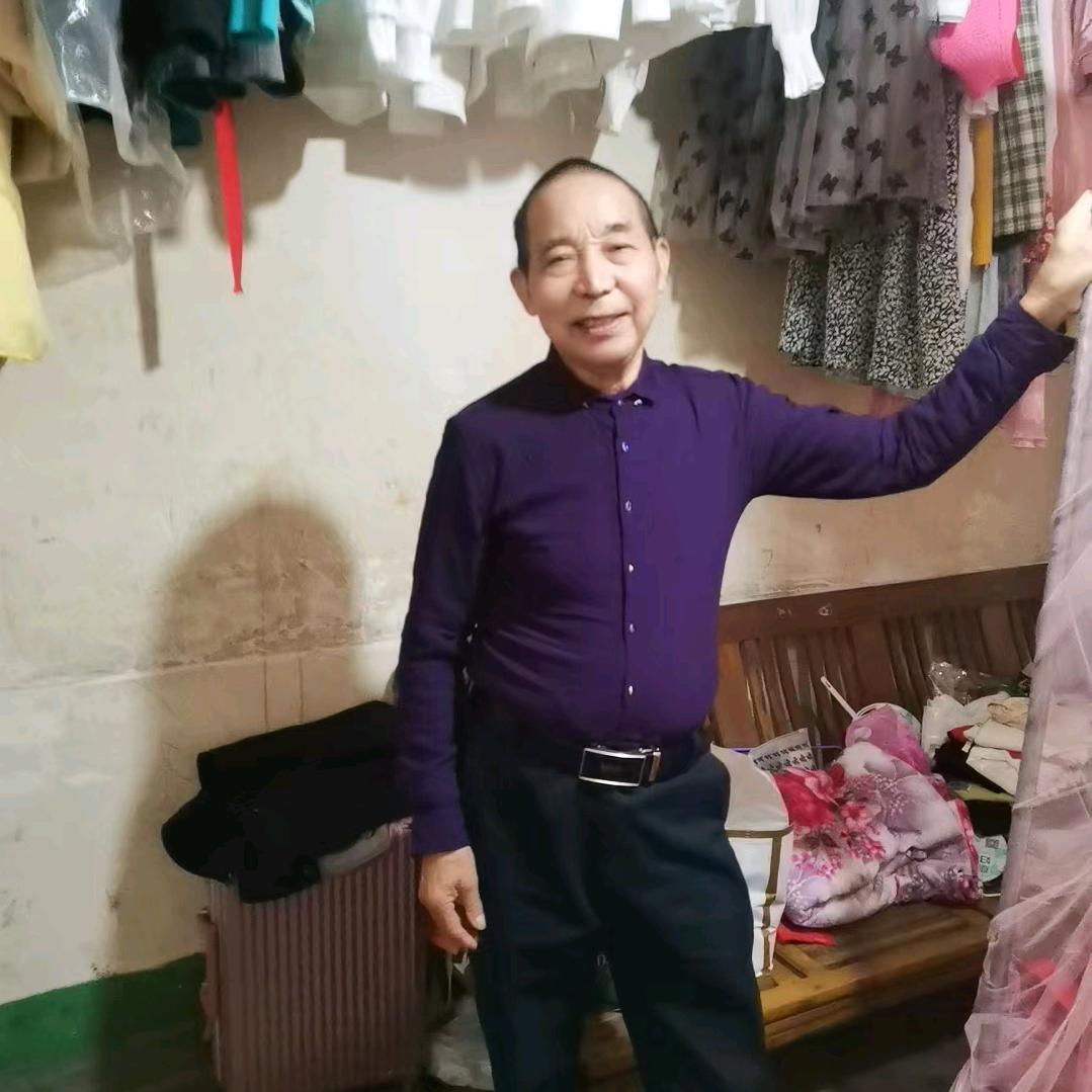 嗨~我是冬暖夏凉，聊聊天吧。