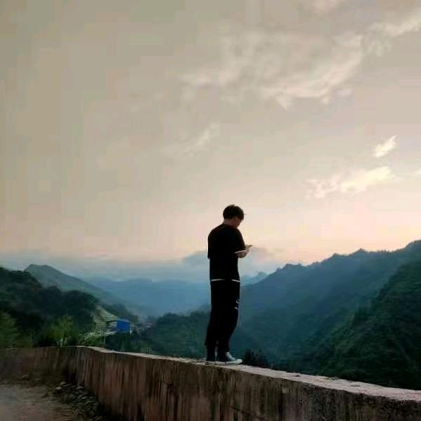 嗨，小萧
