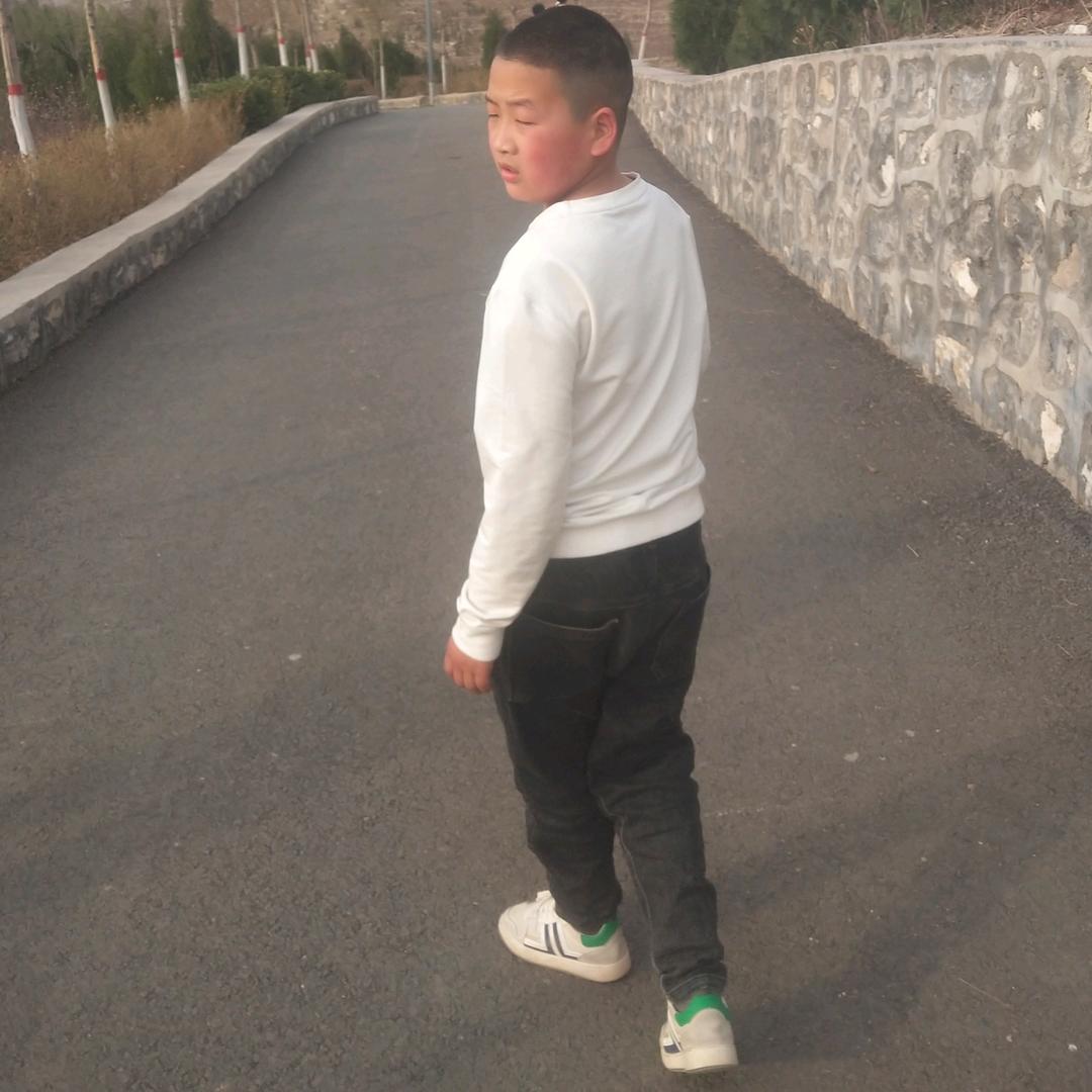 在太原旧家翻新，墙布窗帘，张师父