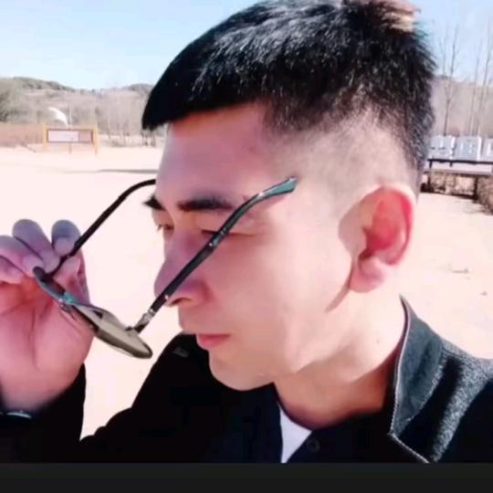摇摆哥  视频分享