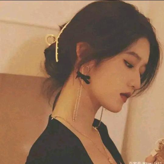 浪浪爱穿搭🌹