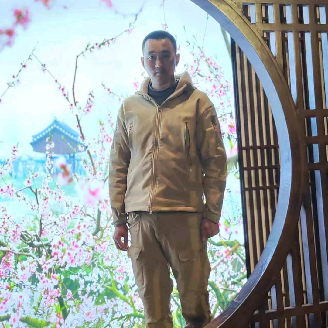 石洪