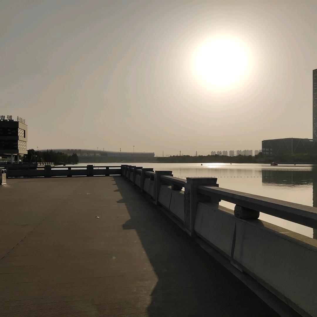 郑沌沌