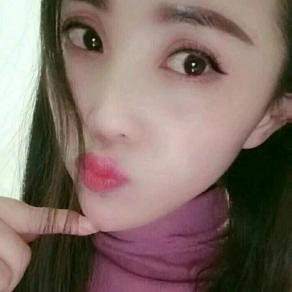 丫头一个人挺好