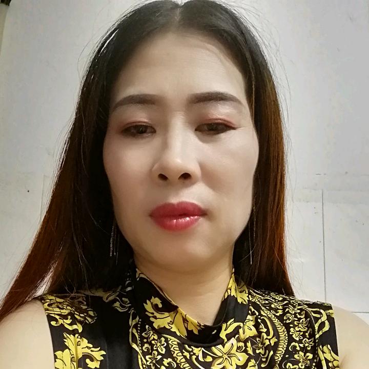 华