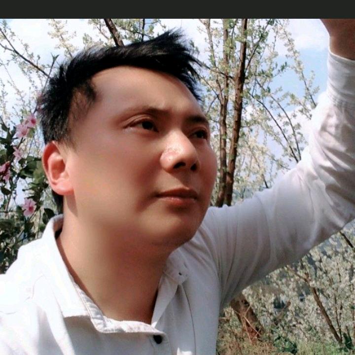 正宗川菜馆    民族风情街