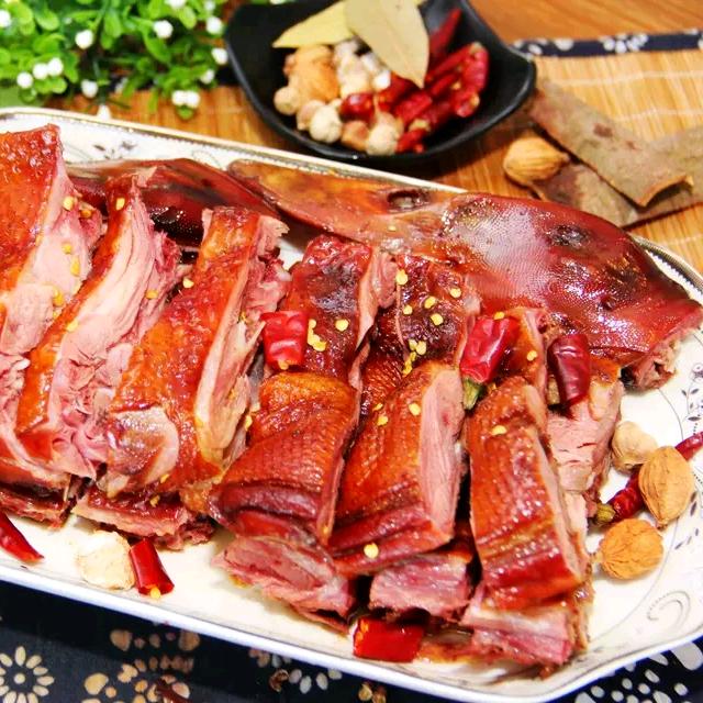 彭州市九尺镇简成磊板鸭