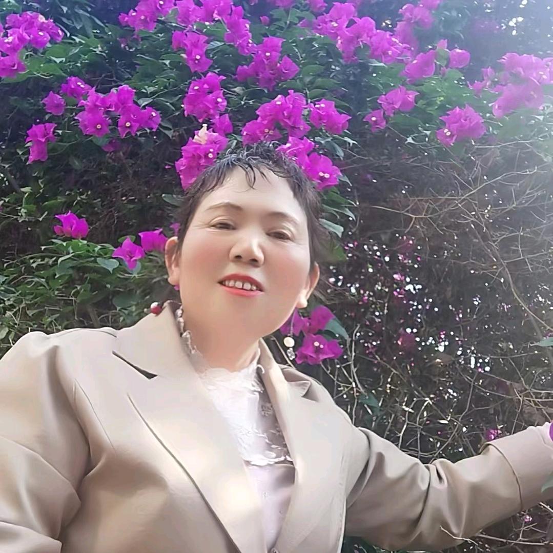 星星园丁周琼英