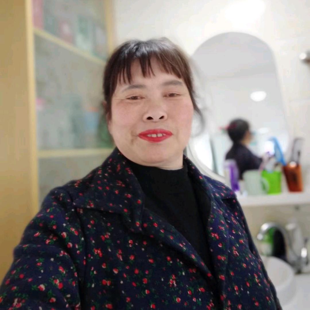 陈姐中午12点30分