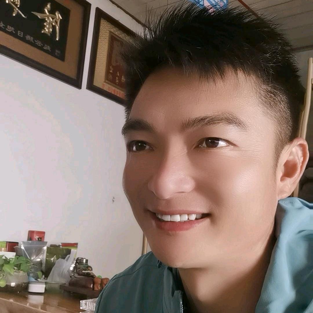 秋阳（哥）