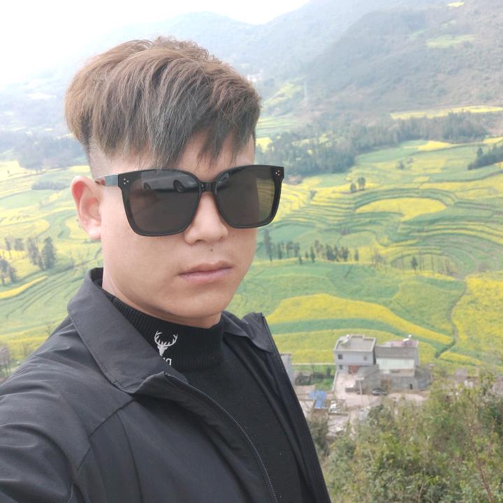 小刘