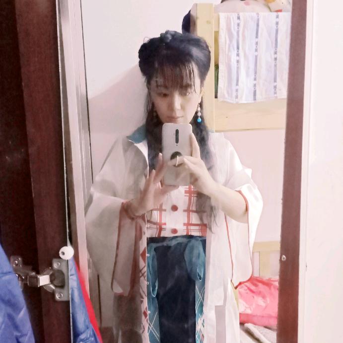 莹