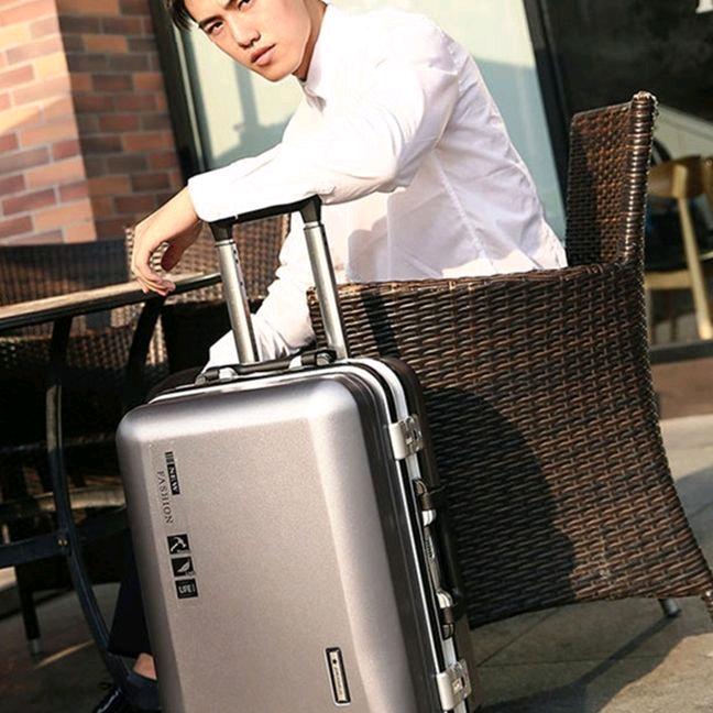 蔚乐航箱包皮具