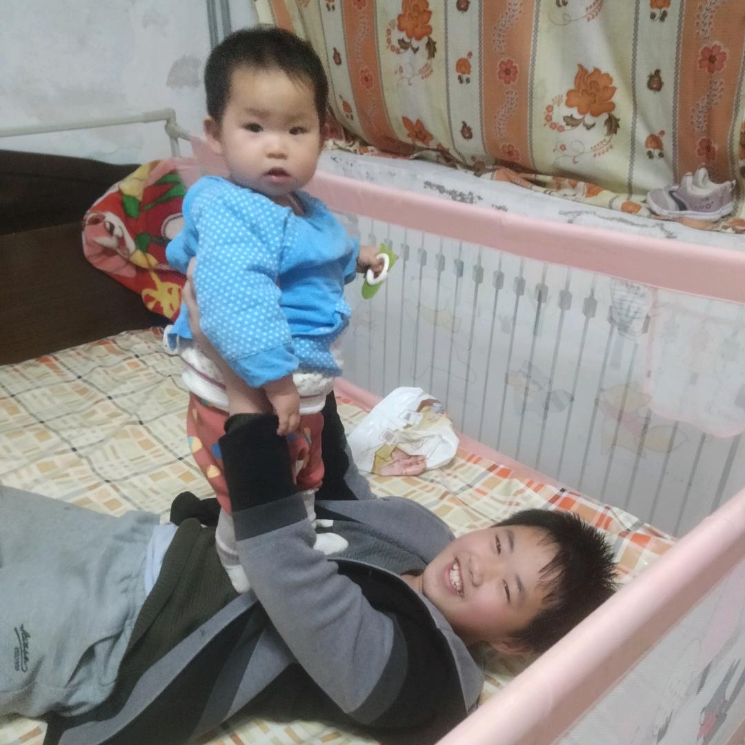 ゛微笑在青春中如花绽放╮